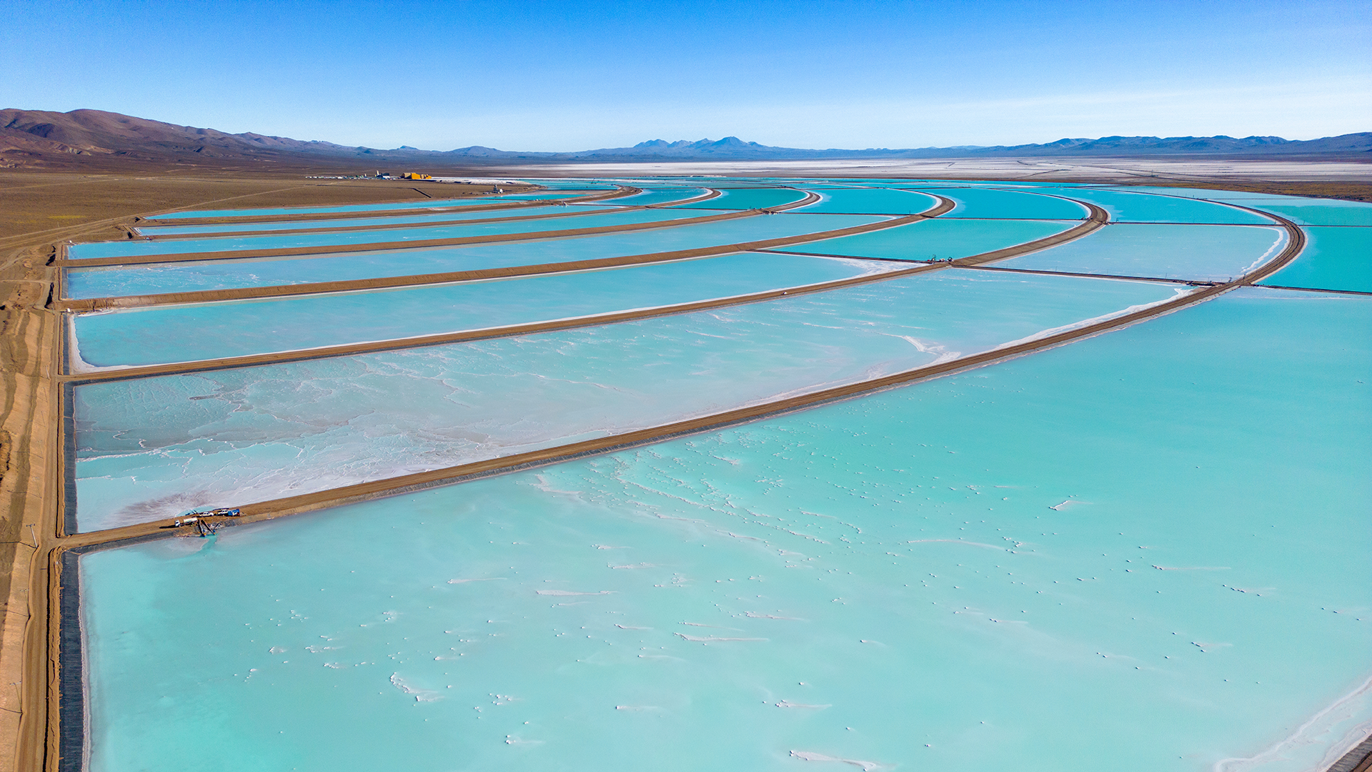 完成对阿卡迪姆锂业的收购